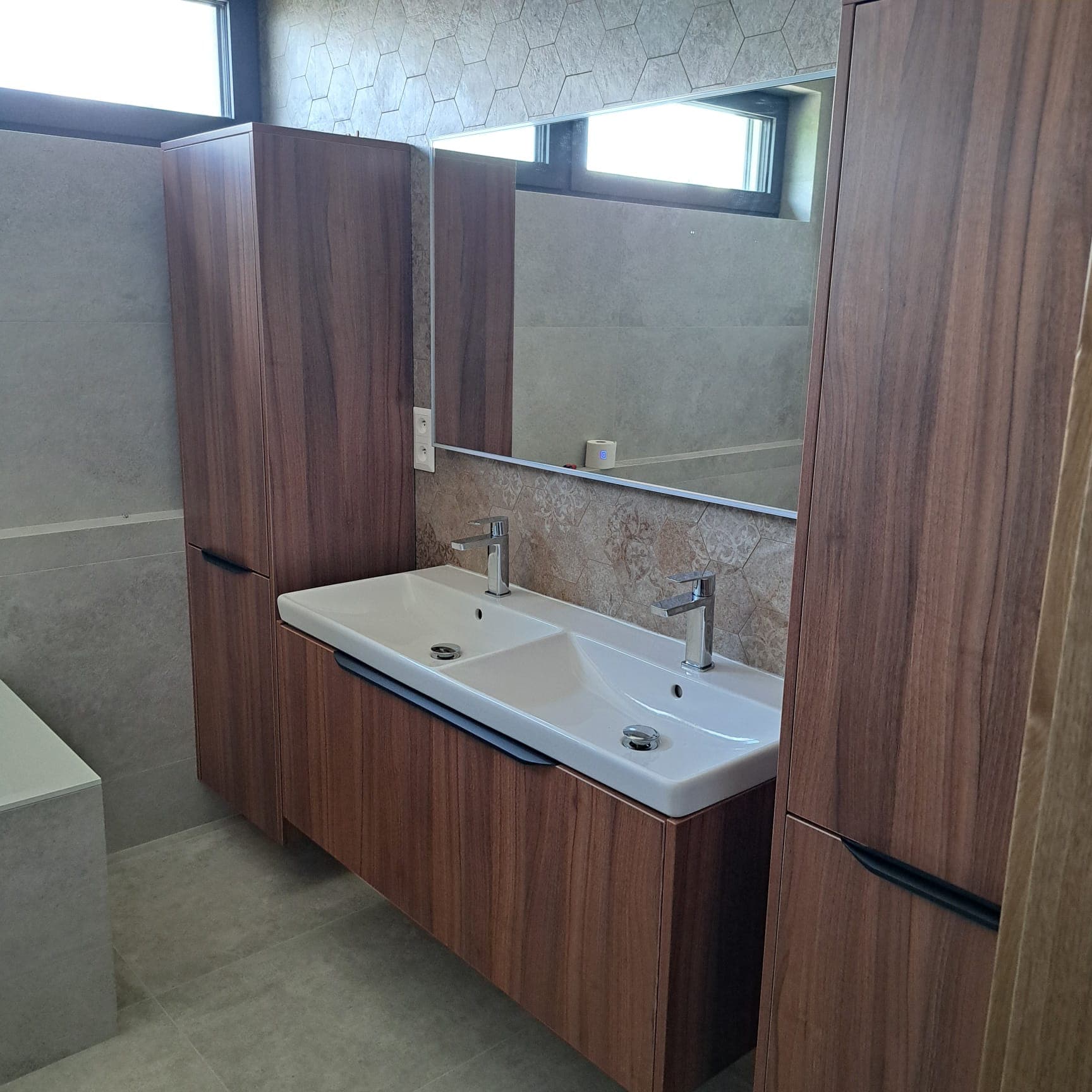 Kúpeľňový nábytok na mieru